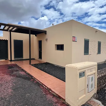 Anahi Homes Corralejo- Dracaena 16 Feriehus *